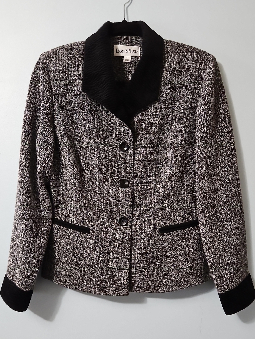 Danny & Nicole Black & White Tweed Blazer W/ Black Trim Padded Shoulders Size 10
